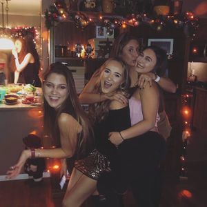 Meet your Posher, Brooke